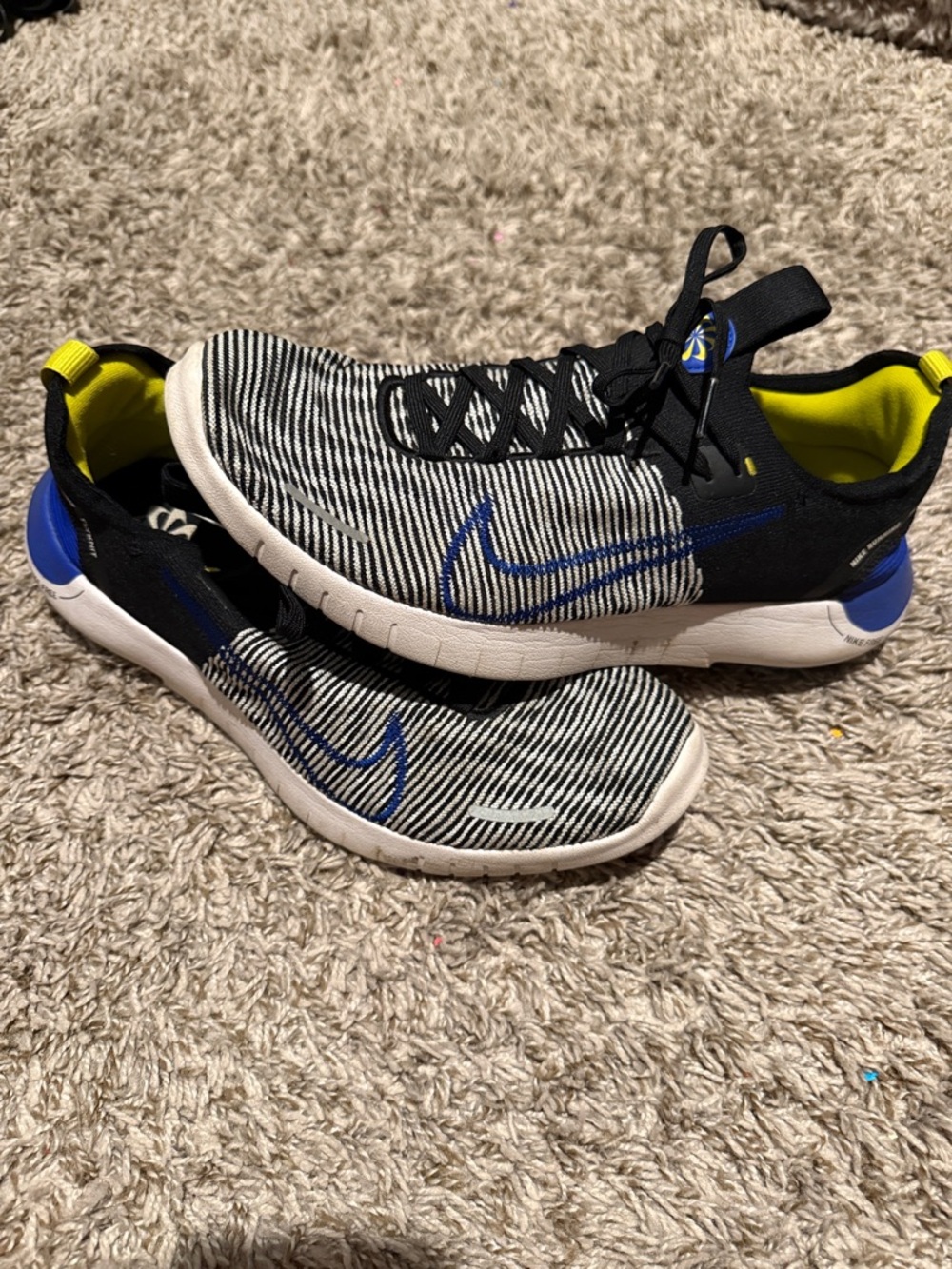 Nike Flyknit Free Running